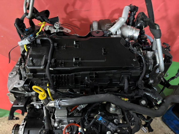Двигатель M9R710 Renault Trafic 3 2.0 Дизель