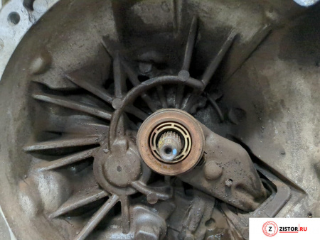 МКПП 5 ст. Mazda 3 (BK) 2003-2009, артикул 8623619 Z6V на Mazda 3 (BK) 2003-2009  1.6 л — купить, цена 700 руб.