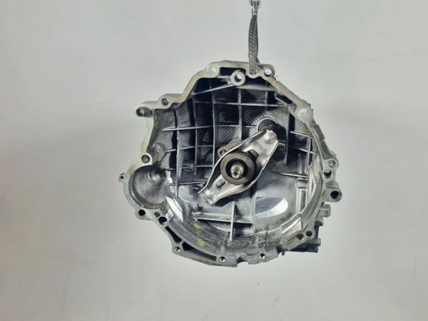 КПП механическая (МКПП) 6-ступенчатая GJV Audi A4 B6 (S4,RS4) 3.0 Бензин