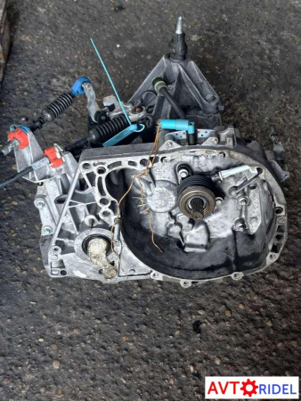 КПП механическая (МКПП) 5-ступенчатая Lada largus 1.6 Бензин