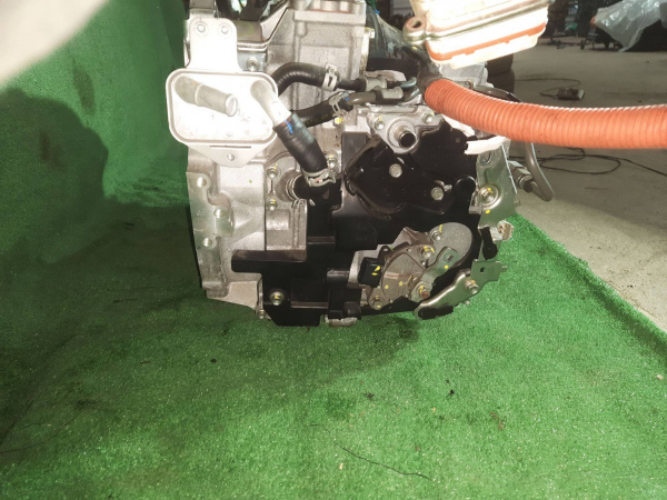 Коробка передач автоматическая (АКПП) Lexus NX 2.5 Гибрид