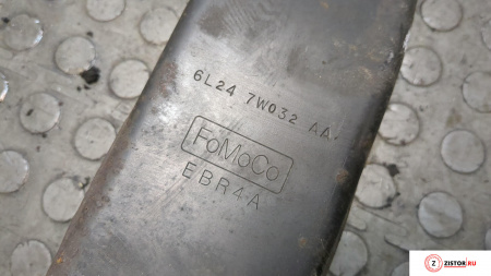 Балка под КПП Ford Explorer 2006-2010, артикул 8841522  на Ford Explorer 2006-2010  4.0 л — купить, цена 700 руб.